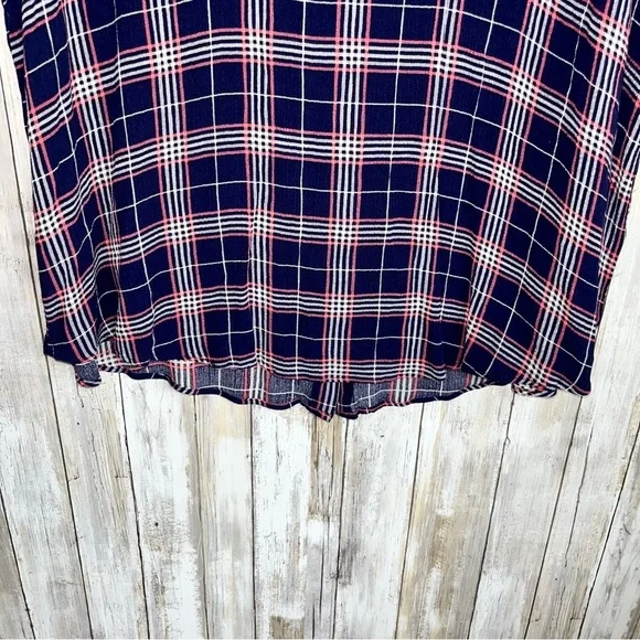 Torrid Harper Georgette Plaid Blouse 1X Blue Red Flutter Sleeve Flow Lightweight - Picture 4 of 7